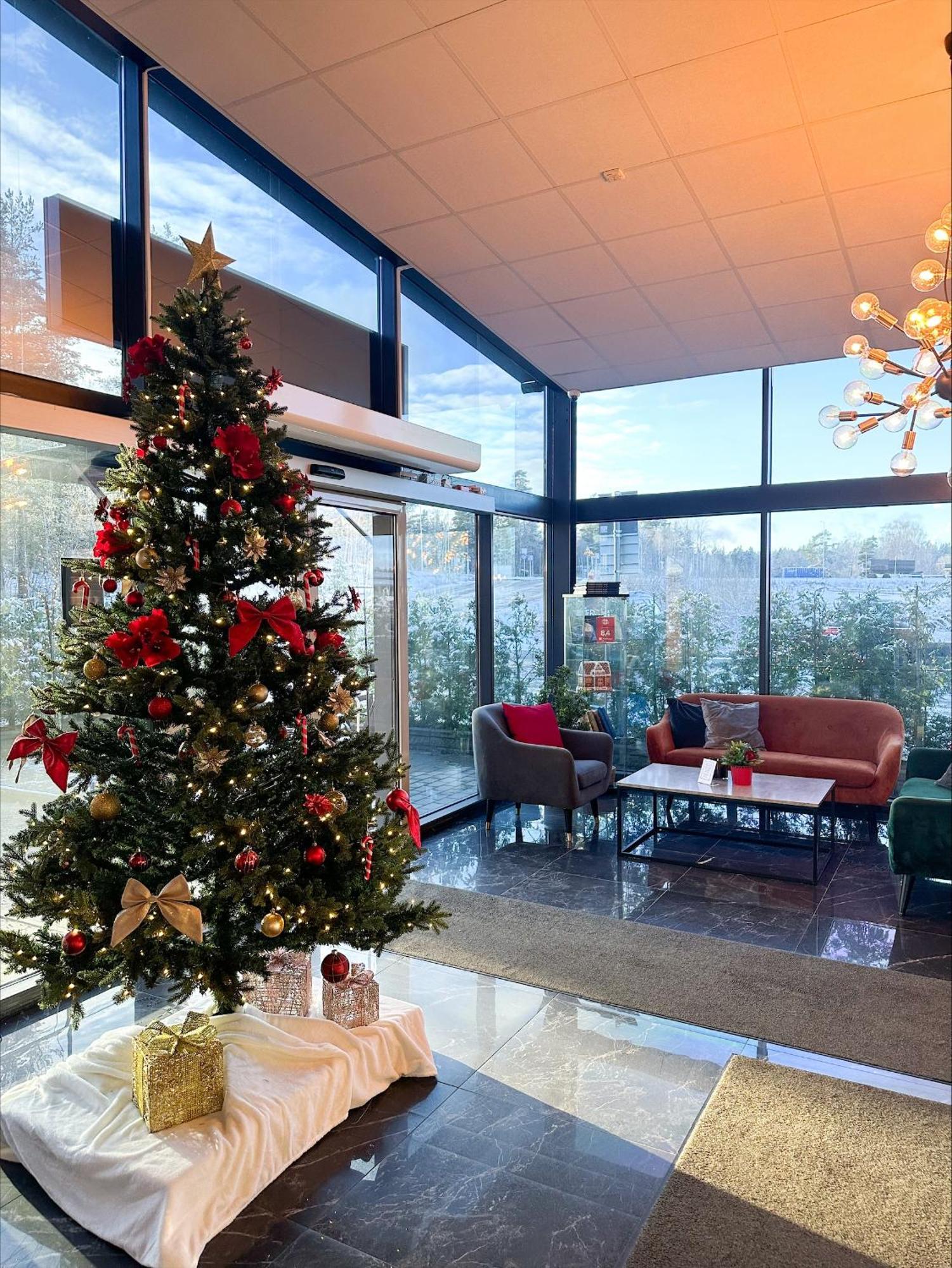 Södertälje Almnaes Park Hotel מראה חיצוני תמונה