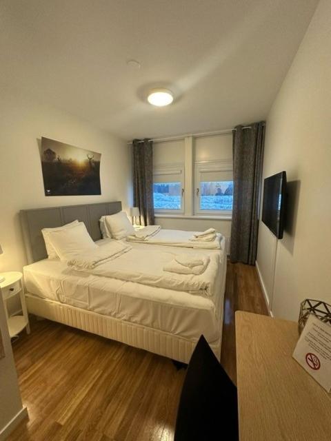 Södertälje Almnaes Park Hotel מראה חיצוני תמונה