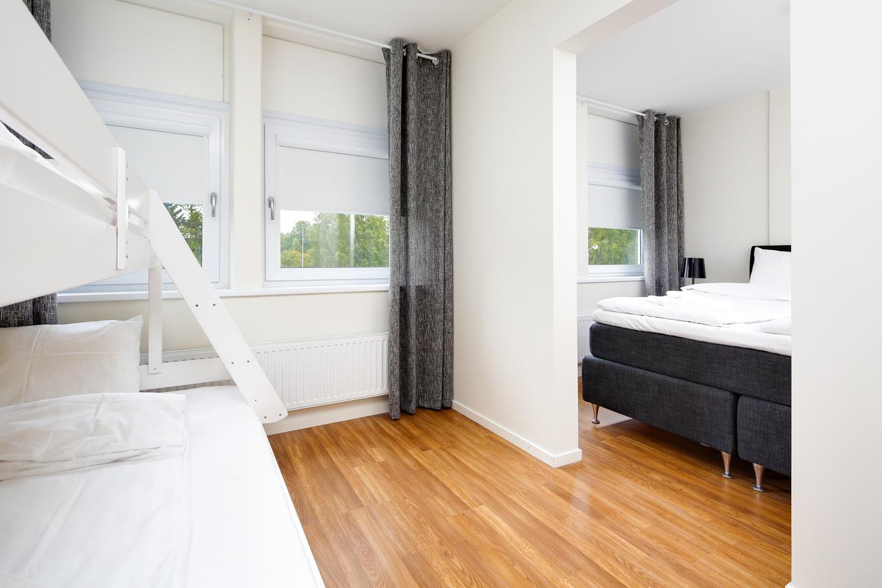 Södertälje Almnaes Park Hotel מראה חיצוני תמונה