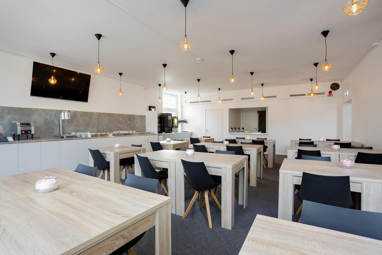 Södertälje Almnaes Park Hotel מראה חיצוני תמונה